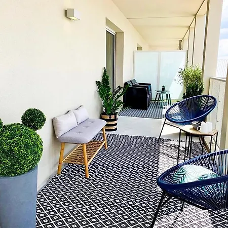 Loggia Paris Apartment Montevrain